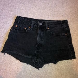 Black cutoff jean shorts